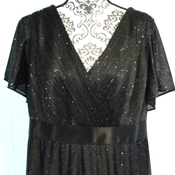 NWT Sparkling Short Sleeve V-Neck Ribbon Waist A-Line Evening Dress 2XL - Picture 1 of 7
